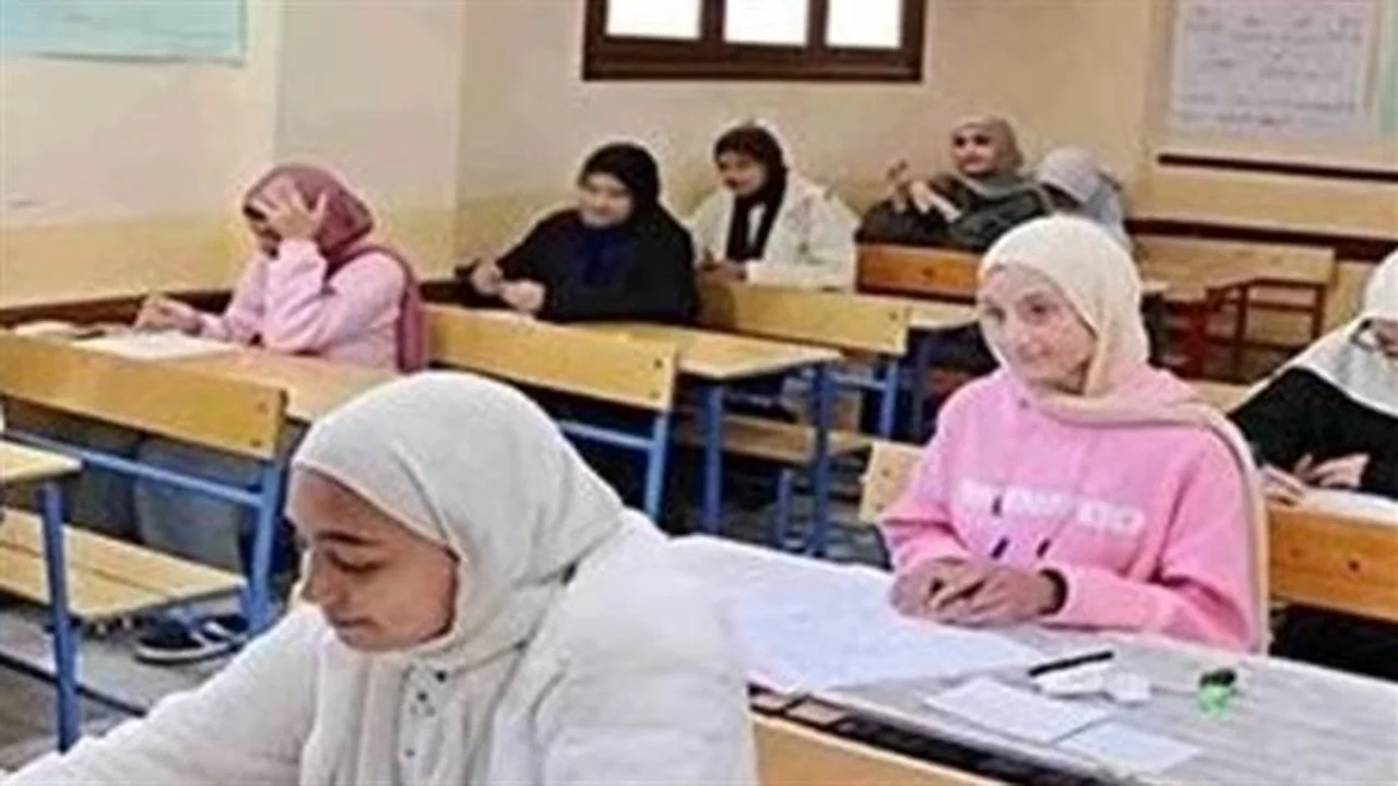 استعدادات عاجلة.. نتائج سنوات النقل في مدارس الجيزة تقترب من الإعلان